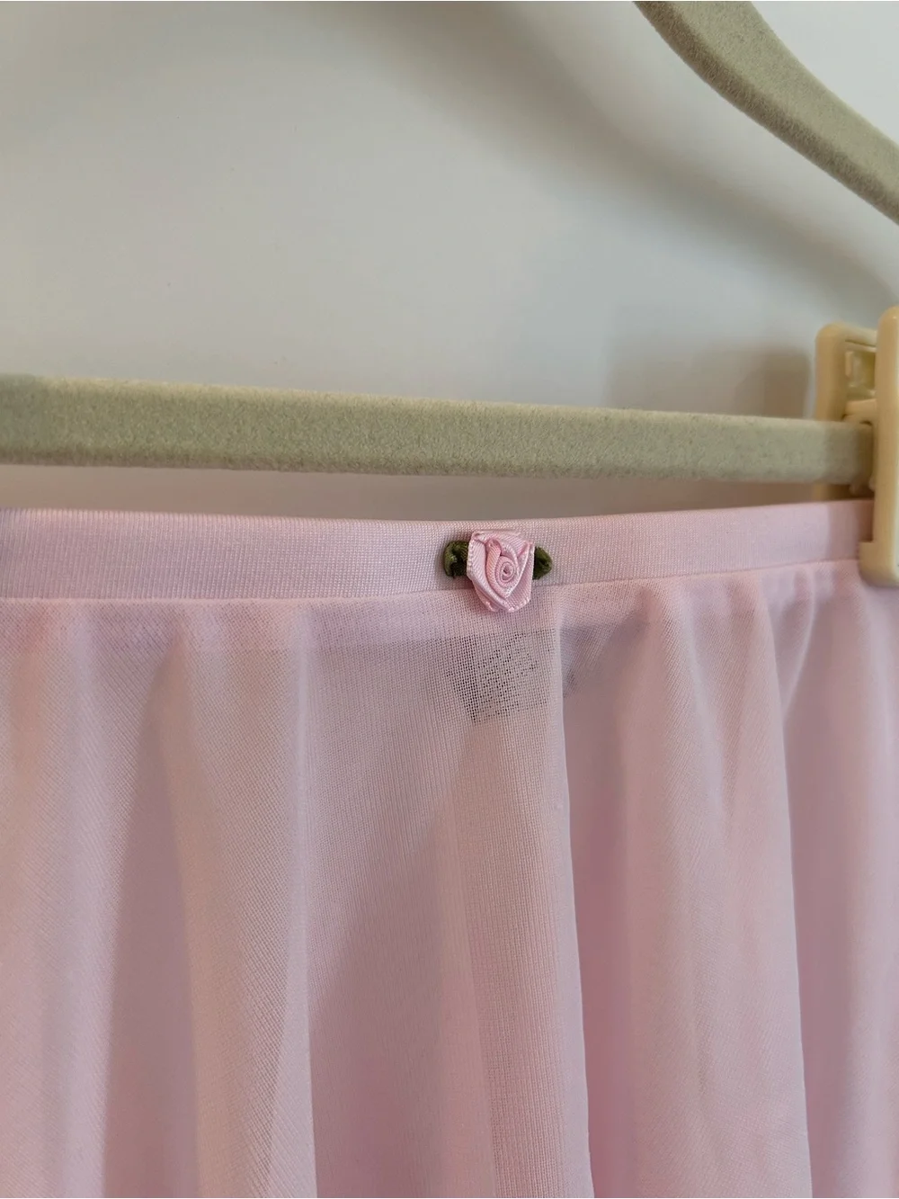 Danskin Now Soft Pink Chiffon Dance Ballet Skirt - SizeM (7/8)